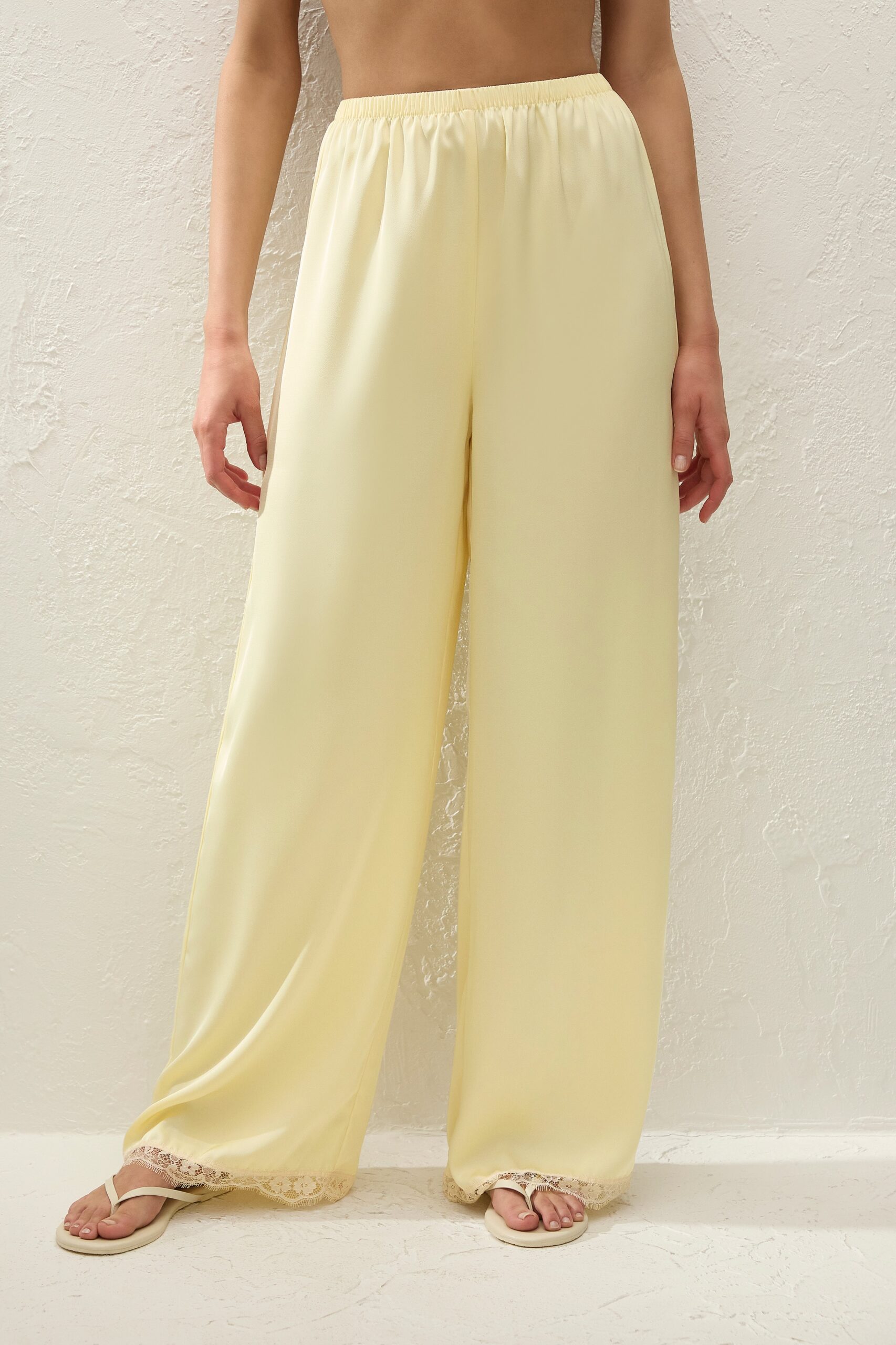 Adnina Pant Lucia Lace - Image 2